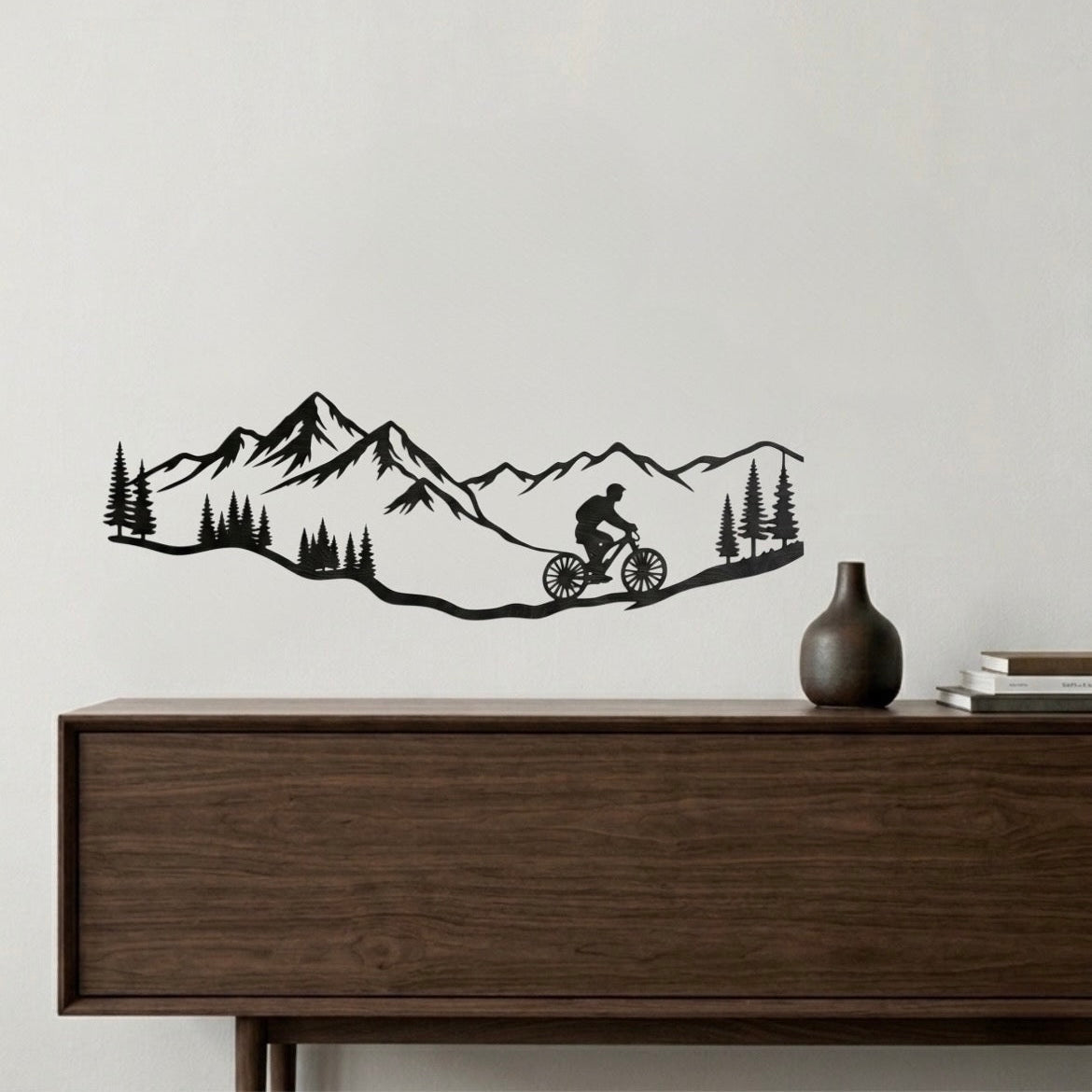 Decorazione in Legno - Uomo che Pratica Mountain Bike in Montagna