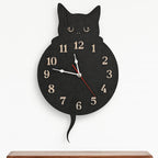 Orologio a Pendolo ''Gatto Curioso'' - In Legno di Faggio