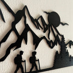 Silhouette Montagna in Legno - Escursionisti sotto la Luna