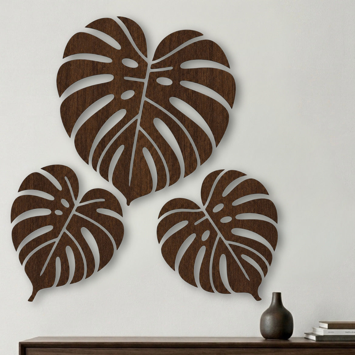 Tris di Foglie di Monstera in Legno – Decorazione da Parete Moderna e Intagliata