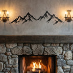 Silhouette montagne intagliate su legno