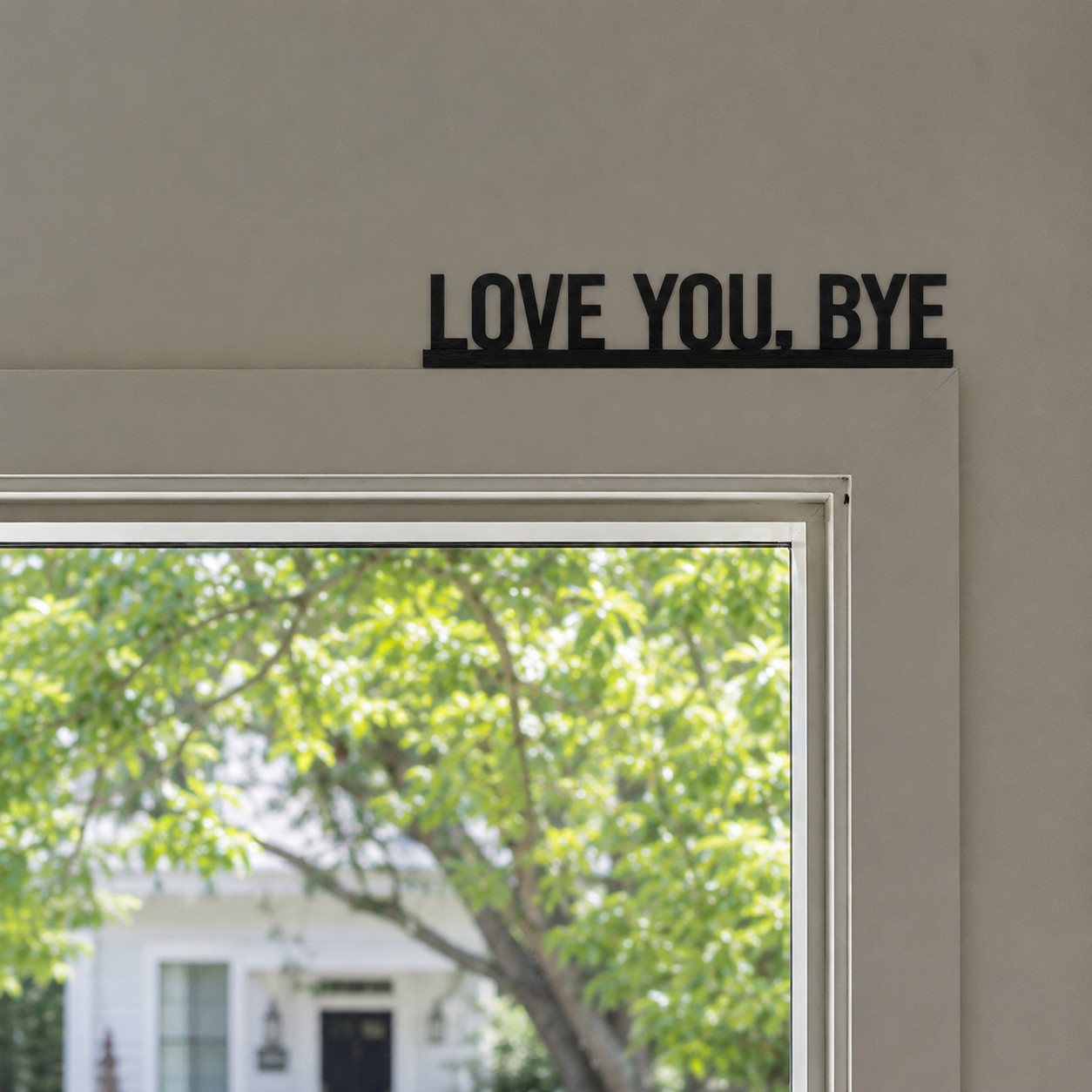 Scritta decorativa da parete in legno “LOVE YOU, BYE” – Design moderno e minimalista
