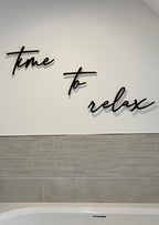 Scritta da parete ''Time To Relax'' in legno