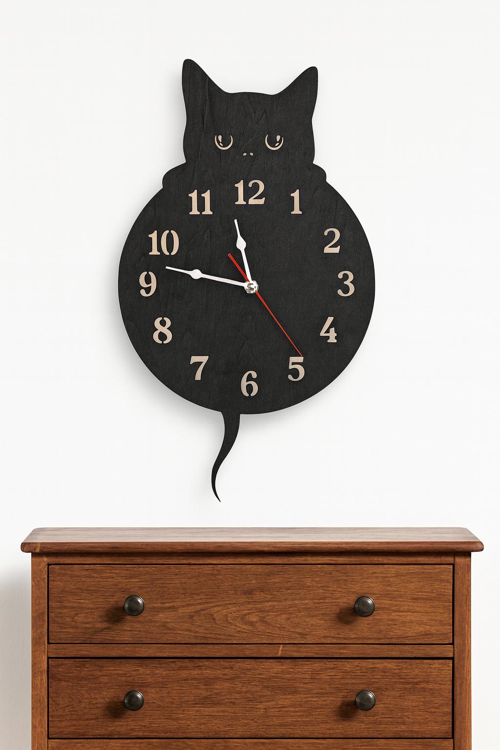 Orologio a Pendolo ''Gatto Curioso'' - In Legno di Faggio