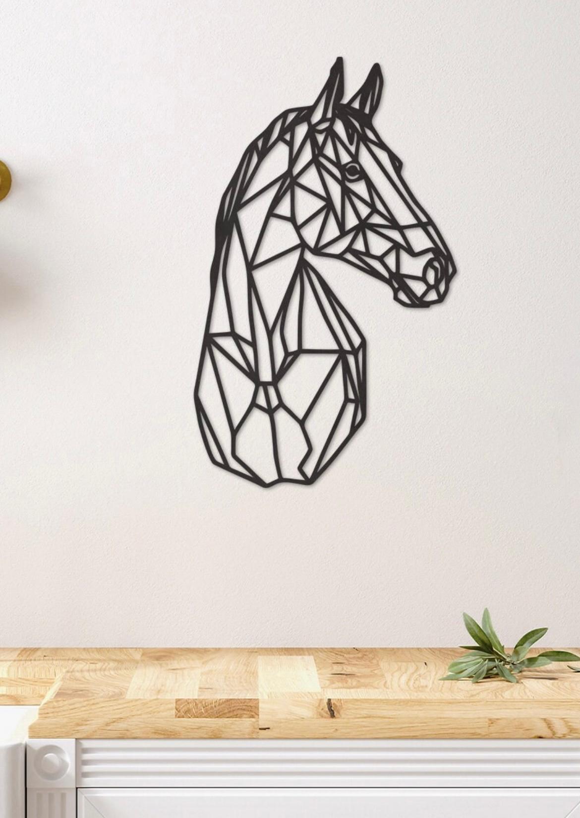 Silhouette Intagliata su Legno, Stile Geometrico "Horse Silhouette" – Wall Art in Legno di Faggio