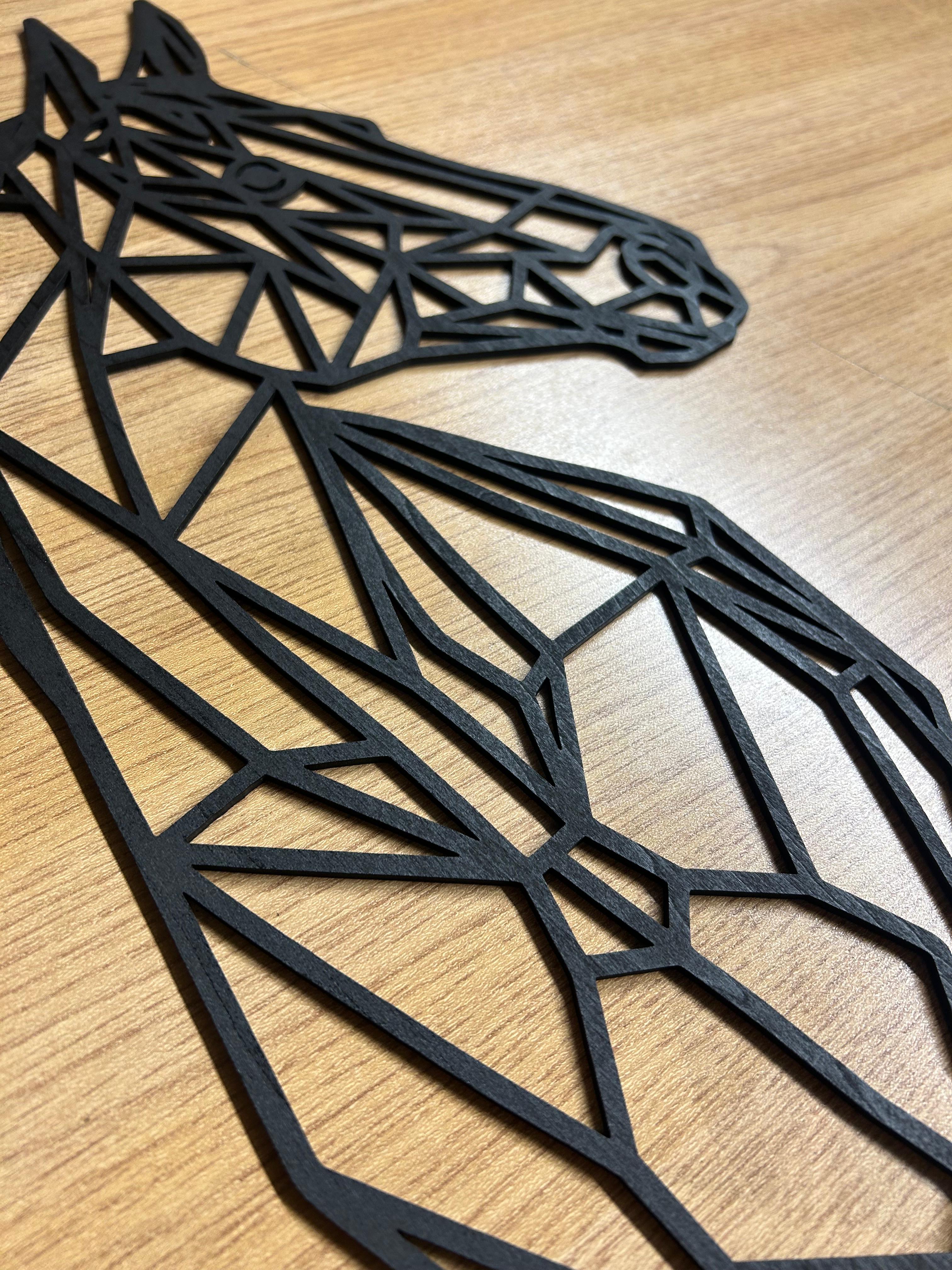 Silhouette Intagliata su Legno, Stile Geometrico "Horse Silhouette" – Wall Art in Legno di Faggio