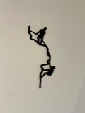 Decorazione Murale "The Climbers" in Legno – Arte Verticale Minimalista