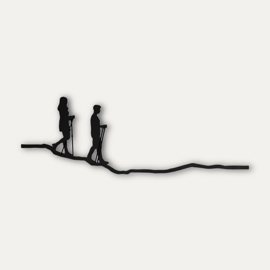 Decorazione Murale "Trekking &amp; Sentieri" in Legno – Silhouette Escursionisti