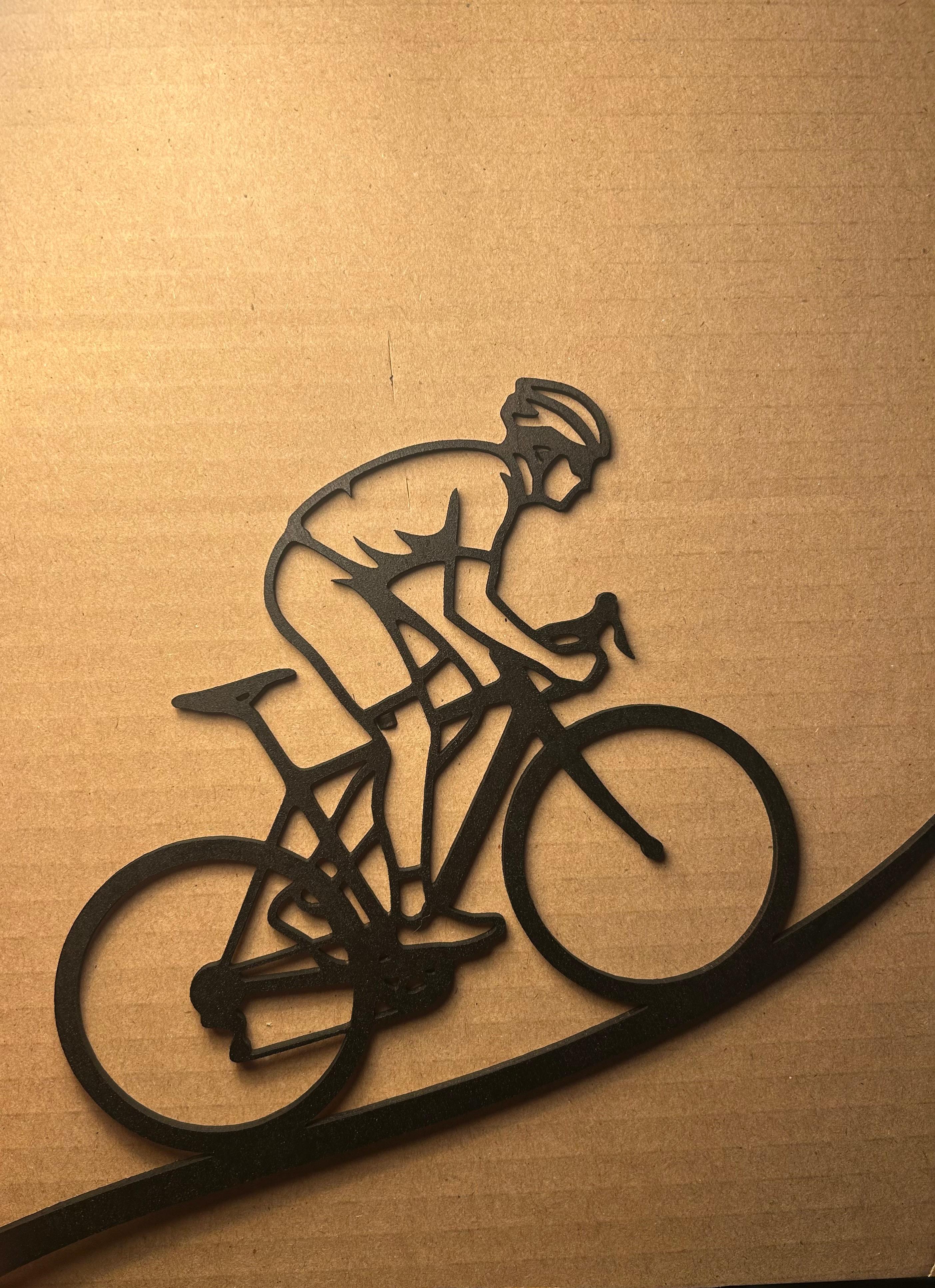 Decorazione Murale "The Cyclist" in Legno – Silhouette Ciclismo su Strada